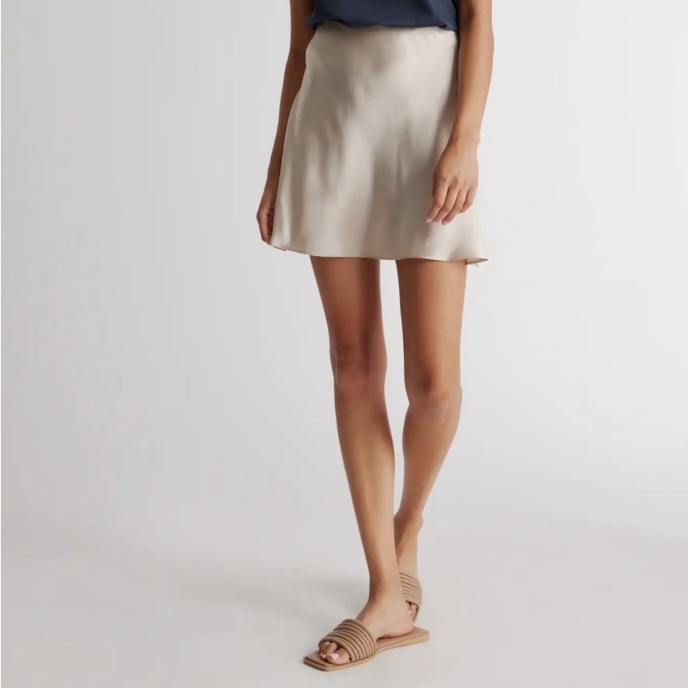 Quince 100% washable silk mini skirt
